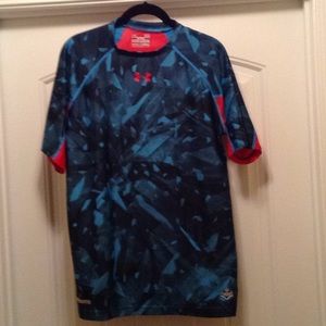 Under Armour fitted heat gear tee